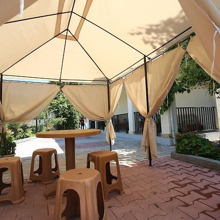 מחינג'אורי Talo'S Guest House מראה חיצוני תמונה